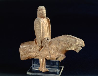 Chevalier à cheval, profil droit - French School